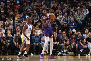 他们在接下 他们在接下